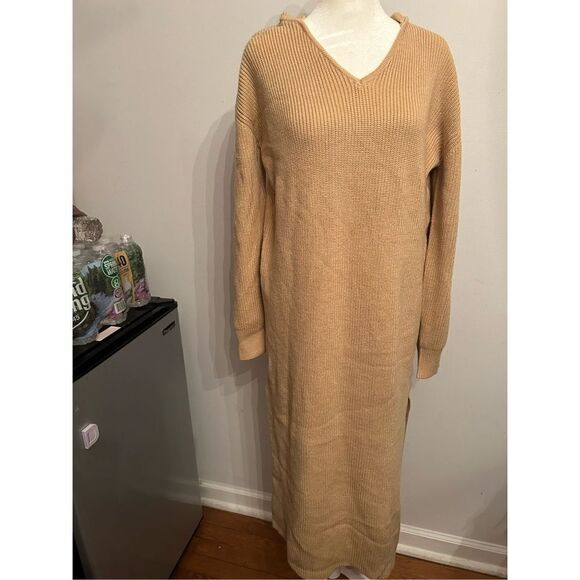 Free Beach Claudia Ribbed Midi Sweater Dress size small - Picture 2 of 6
